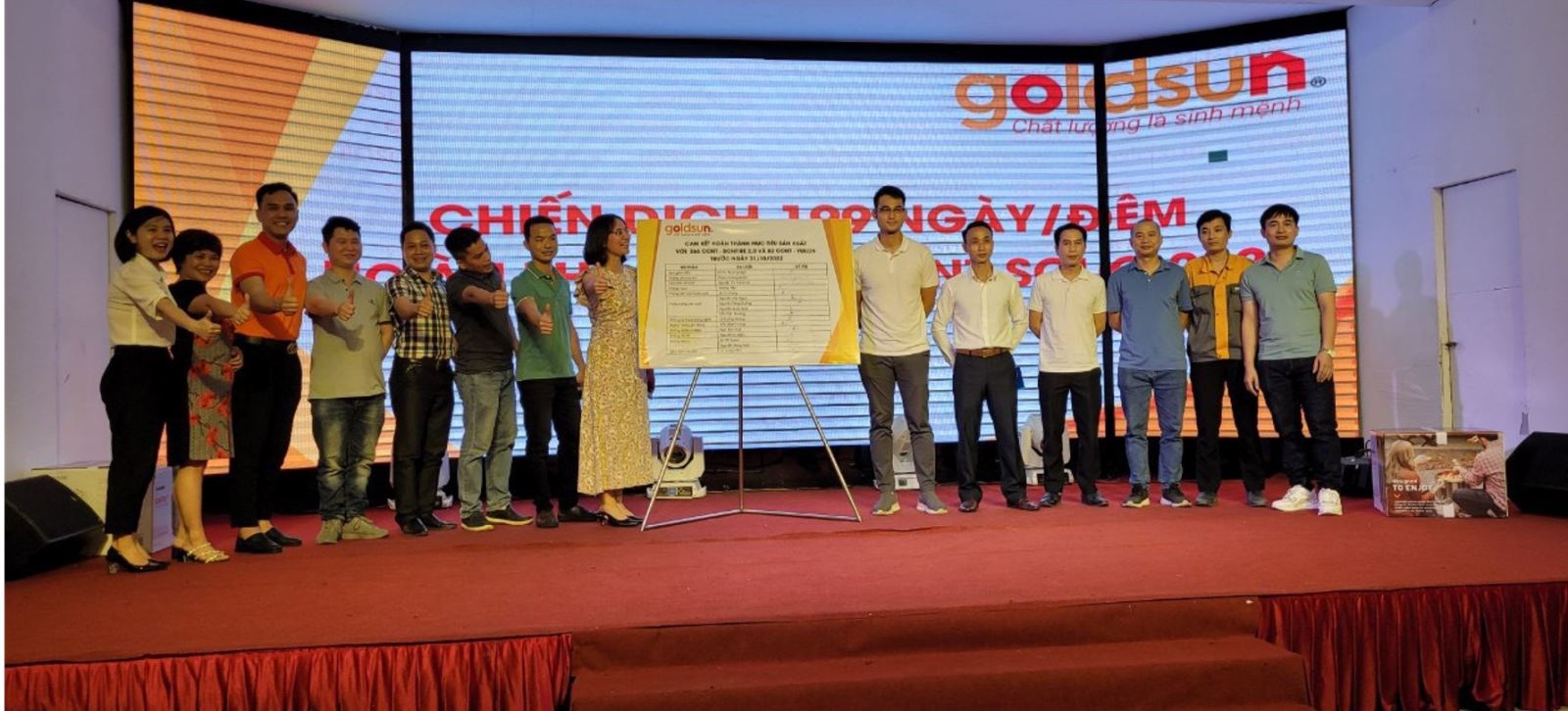 Lễ ký cam kết hoàn thành 368 cont bếp nướng trong 199 ngàyđêm