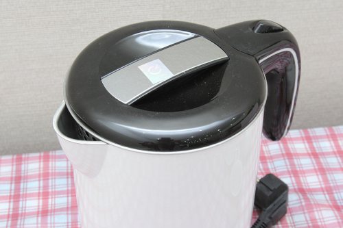 Ấm siêu tốc Goldsun 1,5 lít EK-GF15SP (trắng)